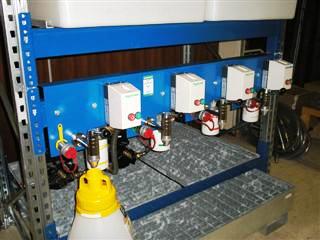 Lubristation S Detail : oil pump, filter, motor control, retention tank